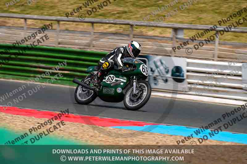 Vintage motorcycle club;eventdigitalimages;mallory park;mallory park trackday photographs;no limits trackdays;peter wileman photography;trackday digital images;trackday photos;vmcc festival 1000 bikes photographs